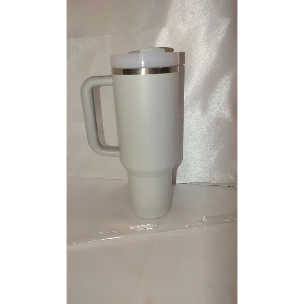 Stanley Quencher H2.0 Flowstate Tumbler - Picture 2 of 3
